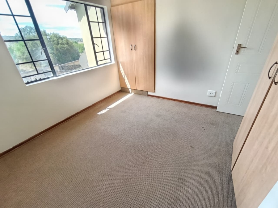 To Let 2 Bedroom Property for Rent in Hillside Free State